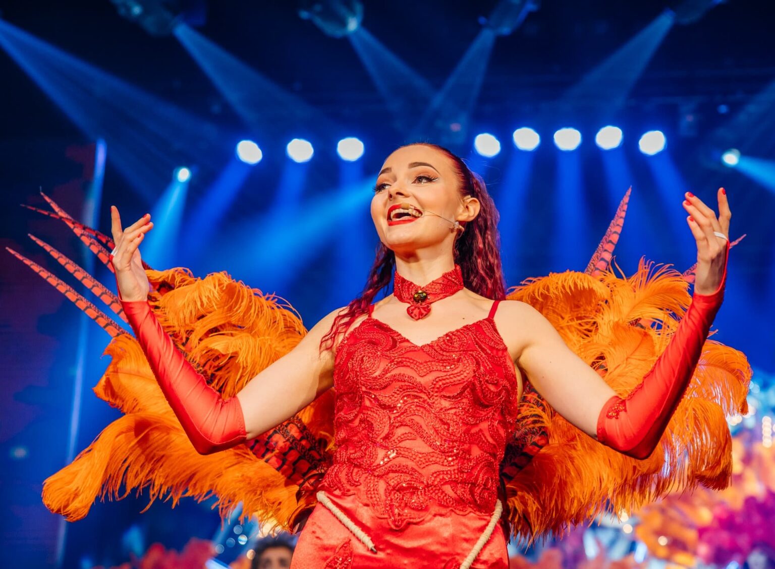 nadege-meneuse-revue-cabaret-paradis-des-sources-alsace