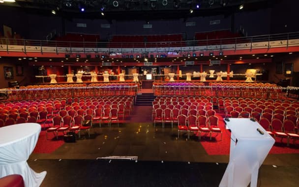 amphi espace pro.jpg