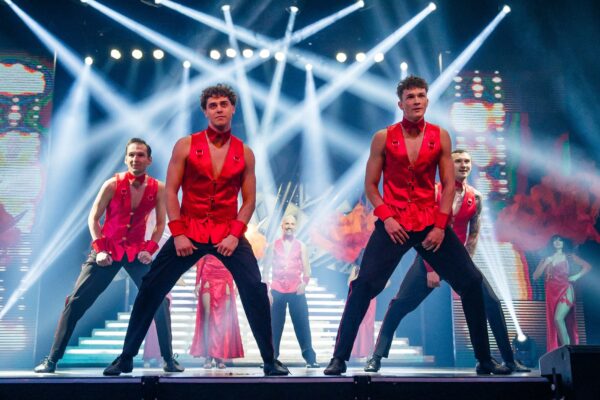 cabaret alsace danseurs